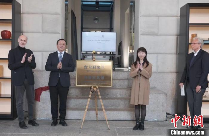 江西南康家具首次進(jìn)駐意大利米蘭國(guó)際家具展